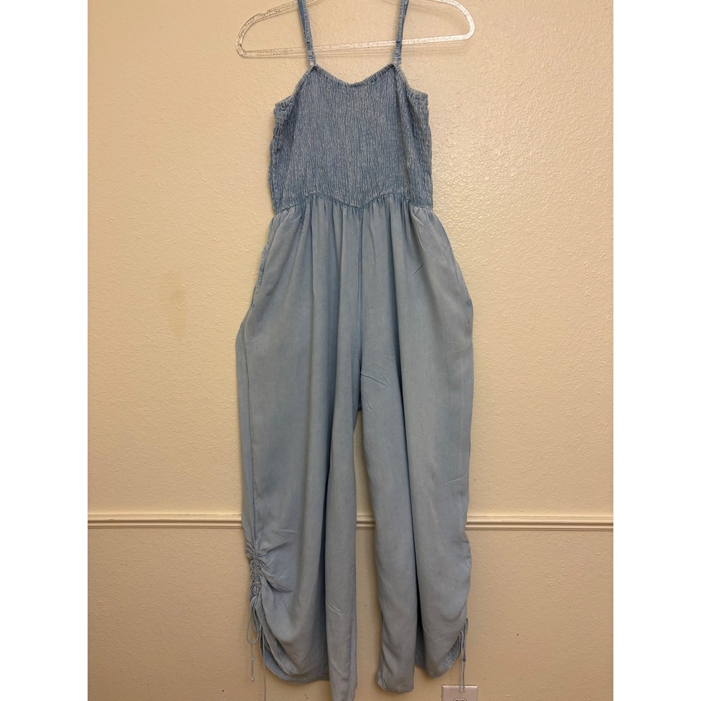 Sim & Sam Womens Light Wash Smocked Chambray Jumpsuit Blue Large WideLeg Pockets